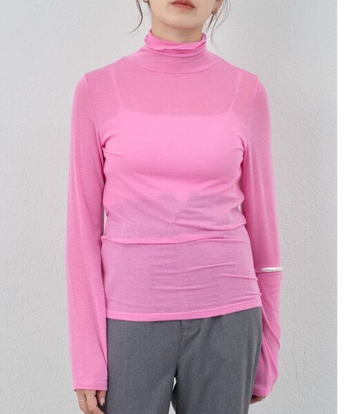 SHENERY(シーナリー)の「シアータートルプルオーバー(Tシャツ/カットソー・レディース・ベージュ/ブルー系その他/ピンク/ブラック/ベージュ系その他/オフホワイト・FREE)」の16枚目の写真