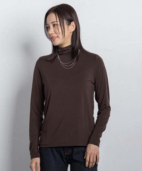 LAUTREAMONT(ロートレアモン)の「【WEB限定】吸湿発熱スムースストレッチタートルカットソー(Tシャツ/カットソー・レディース・ブラウン/ベージュ/ブラック/オフホワイト/ブルー/ライトブルー・9号/11号)」の11枚目の写真