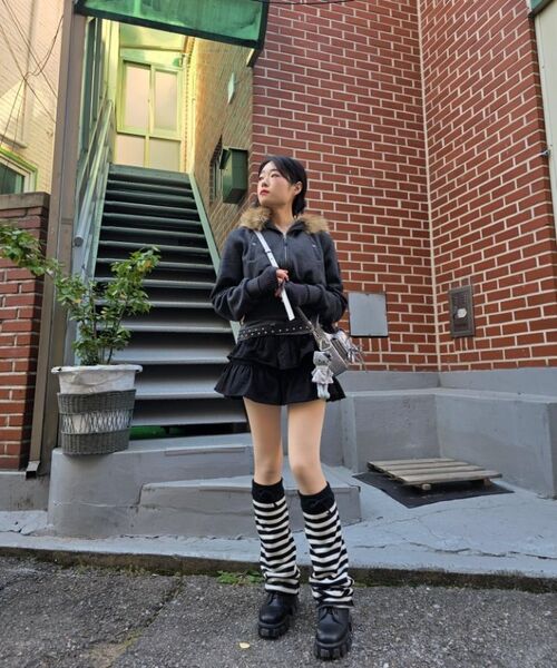 SAPPUN(サプン)の「Hide レースアップ ウォーカー (6cm)(ブーツ・レディース・ブラック・21.5㎝/22cm/22.5cm/23cm/23.5cm/24cm/24.5cm/25cm/25.5cm)」の6枚目の写真