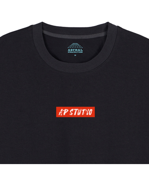 ASTRAL PROJECTION(アストラルプロジェクション)の「エイピースタジオ オーバーサイズ ロングスリーブTシャツ_チャコール(Tシャツ/カットソー・メンズ・その他・LARGE/MEDIUM/X-LARGE)」の4枚目の写真