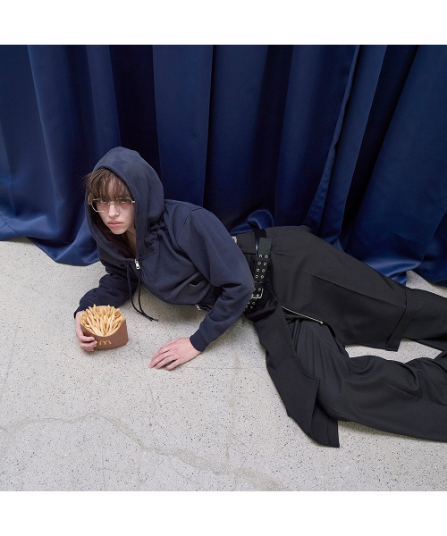 LCDC TM(エルシーディーシーティーエム)の「TAILORED ZIP FRONT SKIRT (BLACK)(スカート・レディース・ブラック・SMALL/MEDIUM)」の9枚目の写真