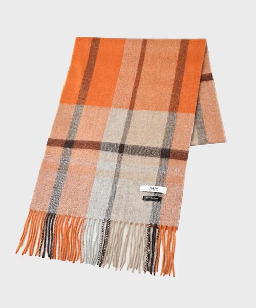 TAKEO KIKUCHI（タケオキクチ）の「チェックカシミヤマフラー（マフラー・メンズ・オレンジ系6/ネイビー系1/ワイン系1/ブラック系1/ブルー系6・00）」の5枚目の写真