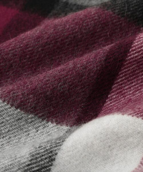 TAKEO KIKUCHI（タケオキクチ）の「チェックカシミヤマフラー（マフラー・メンズ・オレンジ系6/ネイビー系1/ワイン系1/ブラック系1/ブルー系6・00）」の16枚目の写真