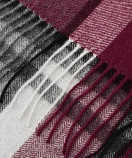 TAKEO KIKUCHI（タケオキクチ）の「チェックカシミヤマフラー（マフラー・メンズ・オレンジ系6/ネイビー系1/ワイン系1/ブラック系1/ブルー系6・00）」の18枚目の写真