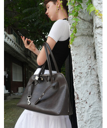 DENU（デヌ）の「NOA BAG [DEEP BROWN SILVER]（ショルダーバッグ）」
