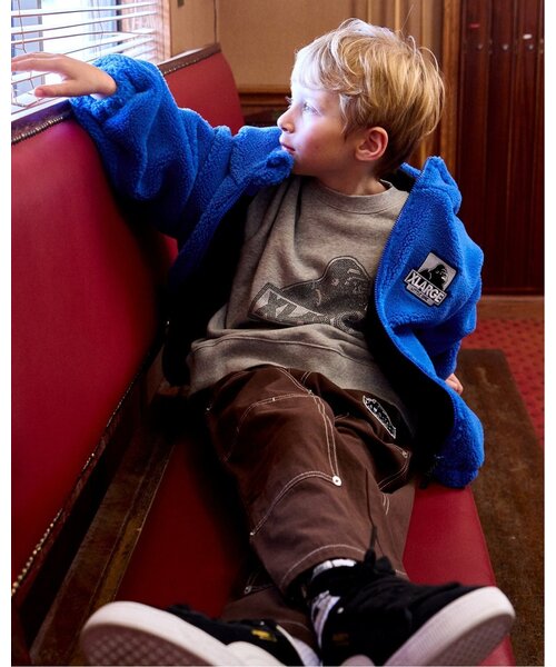 XLARGE KIDS(エクストララージキッズ)の「OGボアブルゾン(ブルゾン・キッズ・グレー/ブルー/ブラック・120cm/90cm/100cm/140cm/130cm/110cm)」の4枚目の写真