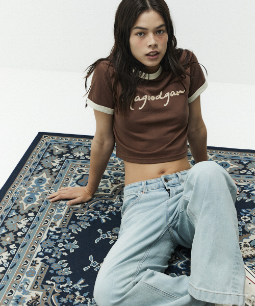 MAGOODGAN(メックウッドガン)の「ルディア 3617 配色チェーン刺繍スリムフィットブラウンクロップ半袖Tシャツ(Tシャツ/カットソー・レディース・その他・SMALL/MEDIUM)」の5枚目の写真