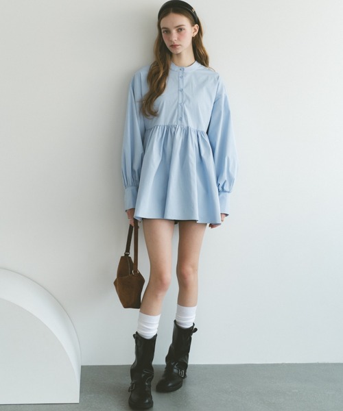 VANNIE U(ヴァニーユー)の「ギャザーボリューム2WAYチュニック ミニワンピース(シャツワンピース・レディース・ホワイト/ブルー・FREE)」の17枚目の写真