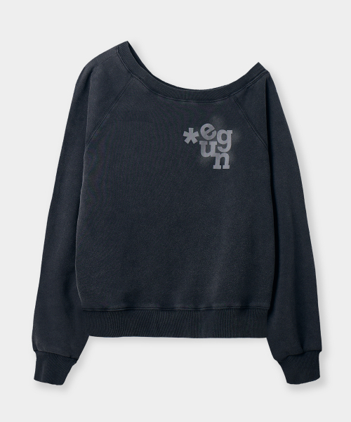 EUGGEN(ユジェン)の「オフショルダー フェードウォッシング スウェットTシャツ_ピグメントチャコール(スウェット・レディース・その他・MEDIUM)」の2枚目の写真