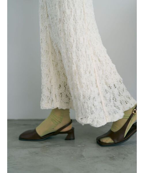 LAGUNAMOON（ラグナムーン）の「アシメオープントゥサンダル（サンダル・レディース・ブラウン/ブラック・MEDIUM/SMALL）」の17枚目の写真