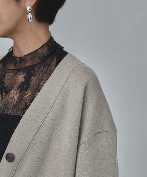 VERMEIL par iena(ヴェルメイユパーイエナ)の「コットンカシミヤ WジャガードVネックカーディガン(カーディガン/ボレロ・レディース・ネイビー/ライトグレー・FREE)」の7枚目の写真