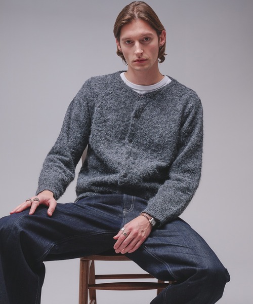 Regen Glanz(レーゲングランツ)の「Brushed mix crewneck knit cardigan / ブラッシュドミックスクルーネックニットカーディガン(カーディガン/ボレロ・メンズ・チャコールグレー/ワインレッド・SMALL/MEDIUM/LARGE)」の7枚目の写真