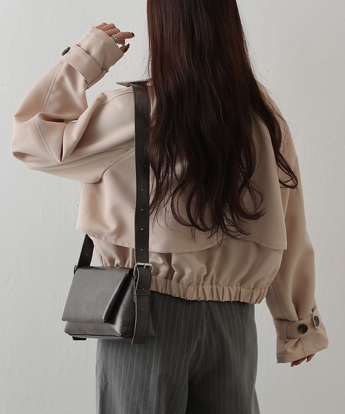 COLONY 2139（コロニートゥーワンスリーナイン）の「ショートトレンチコート（トレンチコート・レディース・ネイビー/ベージュ/ライトベージュ・FREE）」の6枚目の写真