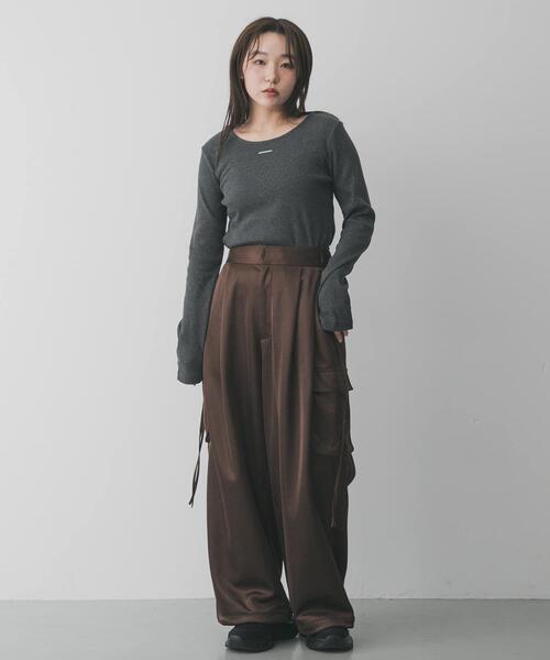 SENSE OF PLACE by URBAN RESEARCH(センスオブプレイスバイアーバンリサーチ)の「プレートツキバレエネックトップ(Tシャツ/カットソー・レディース・オフホワイト/チャコールグレー/グレー/ピンク・ONE)」の9枚目の写真