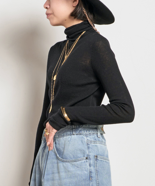 AP STUDIO（エーピーストゥディオ）の「ウールシルクタートルネックニット（ニット/セーター・レディース・ブラック/チョコ・FREE）」の20枚目の写真