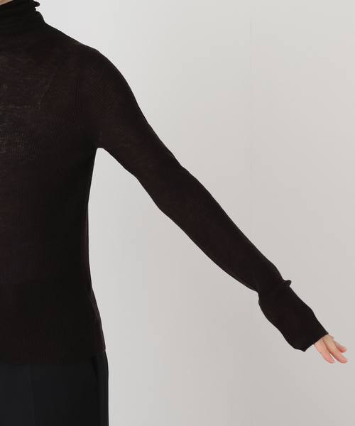 AP STUDIO（エーピーストゥディオ）の「ウールシルクタートルネックニット（ニット/セーター・レディース・ブラック/チョコ・FREE）」の7枚目の写真