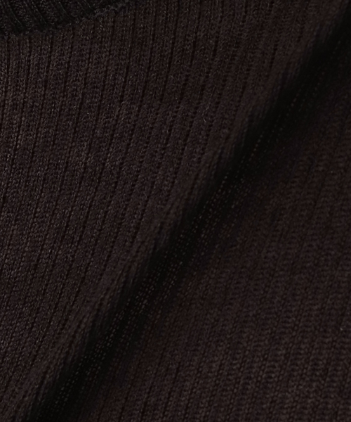 AP STUDIO（エーピーストゥディオ）の「ウールシルクタートルネックニット（ニット/セーター・レディース・ブラック/チョコ・FREE）」の11枚目の写真