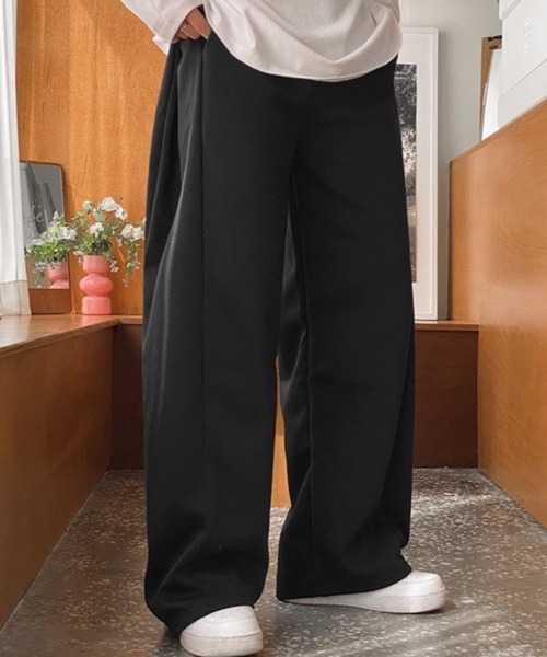 NOWLE（ノウル）の「【NOWLE】バギーフィット 切り替えデザイン スウェットパンツ（スウェットパンツ・メンズ・ブラック/グレー・LARGE/MEDIUM/X-LARGE）」の4枚目の写真