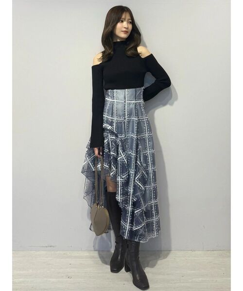MERCURYDUO(マーキュリーデュオ)の「アシメヘムラッフルフレアスカート(スカート・レディース・ネイビー/オフホワイト・SMALL/MEDIUM)」の9枚目の写真