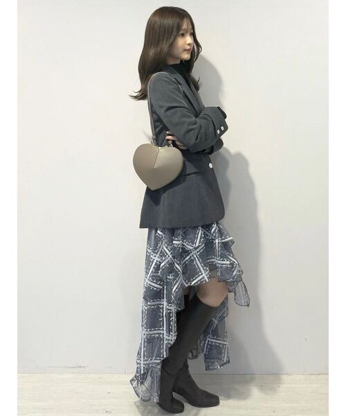 MERCURYDUO(マーキュリーデュオ)の「アシメヘムラッフルフレアスカート(スカート・レディース・ネイビー/オフホワイト・SMALL/MEDIUM)」の13枚目の写真