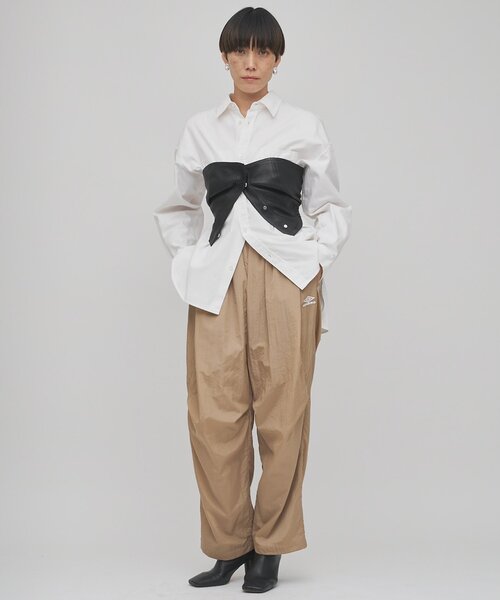 UMBRO(アンブロ)の「【umbro×Whim Gazette】 トラックパンツ(その他パンツ・レディース・ベージュ/グレー・FREE)」の20枚目の写真