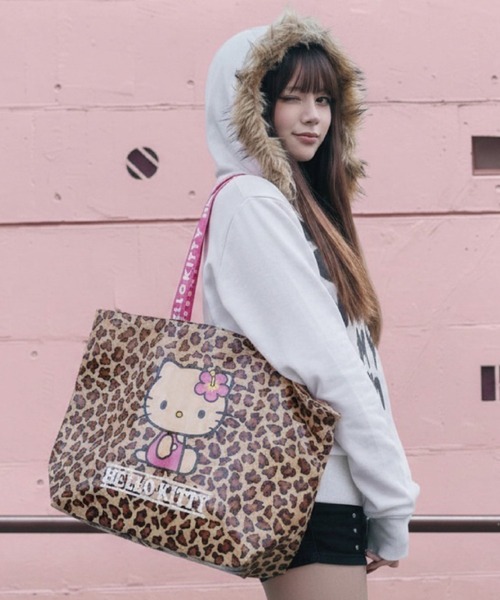 sanrio(サンリオ)の「サンリオ ビッグトートバッグ(トートバッグ・レディース・レオパード/ブラウン系その他3/ブラウン系その他2/ブラウン系その他・FREE)」の2枚目の写真