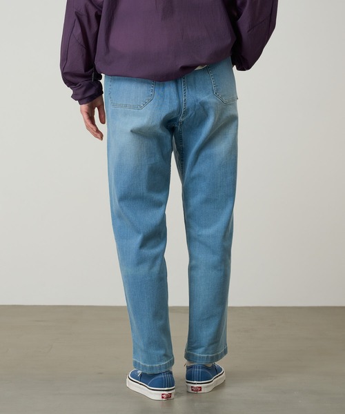 Gramicci(グラミチ)の「STRETCH DENIM LOOSE TAPERED RIDGE PANT|ストレッチデニムルーズテーパードリッジパンツ(デニムパンツ・メンズ・ワンウォッシュ/ライトインディゴブルー/ダークインディゴブルー・XXL/XS/M/XL/S/L)」の4枚目の写真