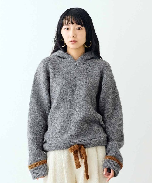 MEDE19F(メデジュウキュウ)の「MEDE19F 配色ライン遣いのミックスニットフーディー(ニット/セーター・レディース・ライトベージュ/グレー・M/L/LL)」の2枚目の写真