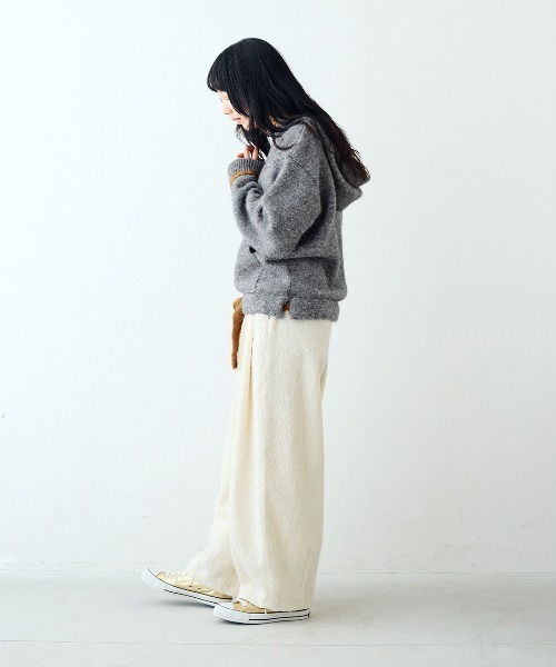 MEDE19F(メデジュウキュウ)の「MEDE19F 配色ライン遣いのミックスニットフーディー(ニット/セーター・レディース・ライトベージュ/グレー・M/L/LL)」の10枚目の写真