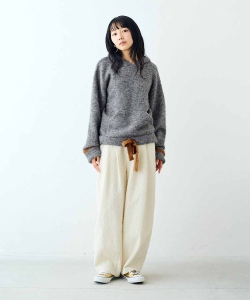 MEDE19F(メデジュウキュウ)の「MEDE19F 配色ライン遣いのミックスニットフーディー(ニット/セーター・レディース・ライトベージュ/グレー・M/L/LL)」の9枚目の写真