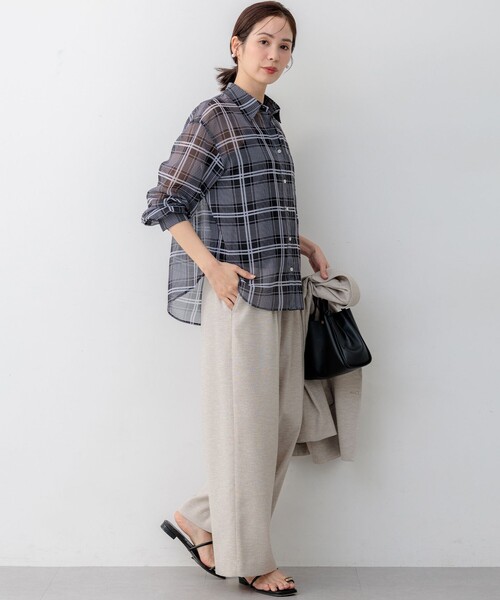 組曲 L(クミキョク オオキイサイズ)の「ライトリネンライクイージーワイド パンツ(その他パンツ・レディース・ネイビー系/ベージュ系・7/6/5)」の14枚目の写真