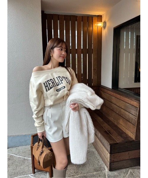 Her lip to（ハーリップトゥー）の「HLT Logo Two-Way Sweatshirt