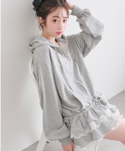 OLIVE des OLIVE（オリーブデオリーブ）の「裾フリルZIPパーカー（パーカー・レディース・ピンク/ブラック/オフホワイト/トップグレー・FREE）」の15枚目の写真