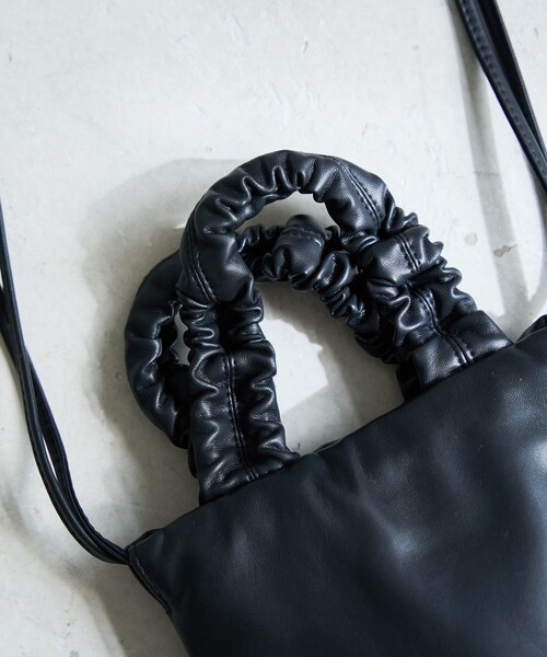 coen（コーエン）の「2wayギャザーハンドル巾着ショルダーバッグ（ショルダーバッグ・レディース・オフホワイト/ブラック/ブラウン・FREE）」の12枚目の写真