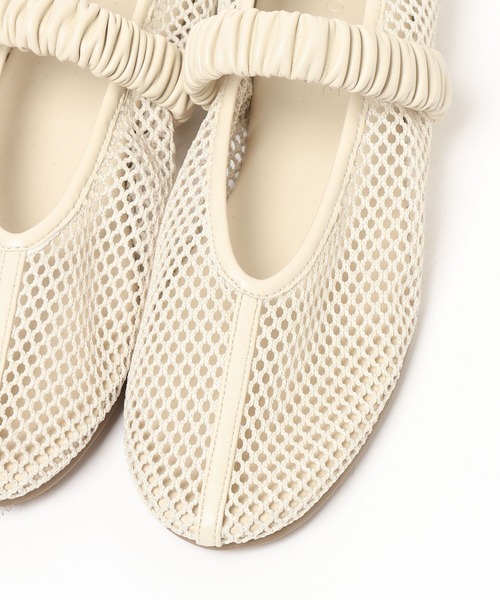 BAYFLOW(ベイフロー)の「フレフィットメッシュパンプス(パンプス・レディース・ブラック/アイボリー・LARGE/MEDIUM)」の16枚目の写真