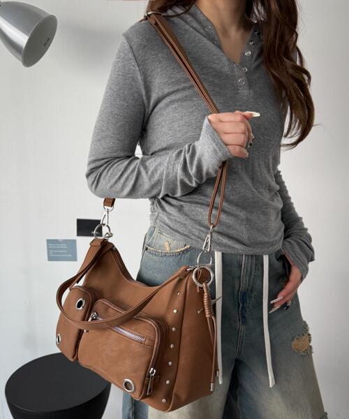 WEGO(ウィゴー)の「WEGO/【26年春新作】BIGハトメ2wayショルダー(ショルダーバッグ・レディース・ブラック系その他/ブラック/ワイン/ライトグレー/ホワイト/キャメル・FREE)」の14枚目の写真