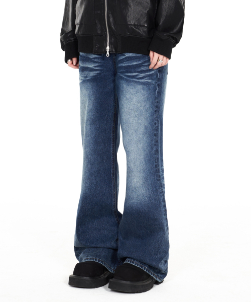IDWS(アイドンワナセル)の「Motion Flare Denim Pants Indigo(デニムパンツ・レディース・その他・1/2/0)」の1枚目の写真