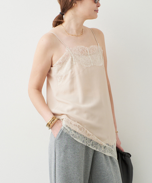Deuxieme Classe（ドゥーズィエムクラス）の「Lace Trimmed キャミソール 2（シャツ/ブラウス・レディース・ベージュ・FREE）」の13枚目の写真