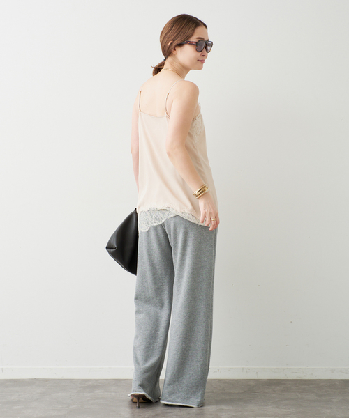 Deuxieme Classe（ドゥーズィエムクラス）の「Lace Trimmed キャミソール 2（シャツ/ブラウス・レディース・ベージュ・FREE）」の2枚目の写真