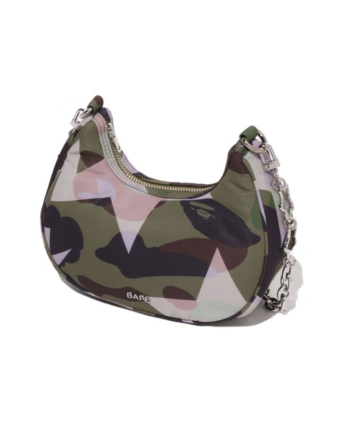 A BATHING APE（アベイシングエイプ）の「STA OVER PRINT 1ST CAMO QUILTING MOON SHAPE BAG（ショルダーバッグ・レディース・グリーン/イエロー・FREE）」の5枚目の写真