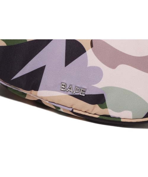 A BATHING APE（アベイシングエイプ）の「STA OVER PRINT 1ST CAMO QUILTING MOON SHAPE BAG（ショルダーバッグ・レディース・グリーン/イエロー・FREE）」の8枚目の写真