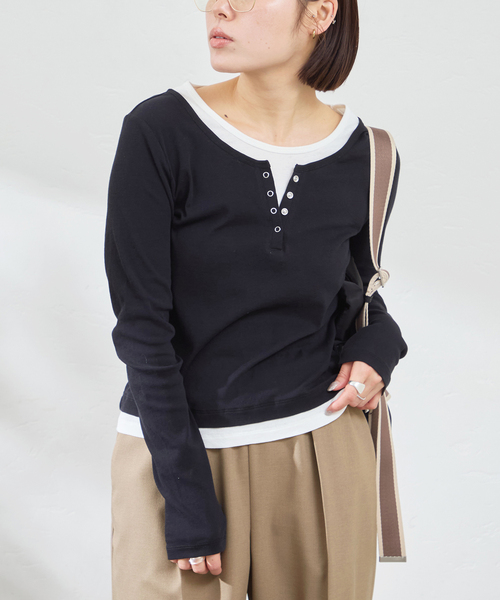 U by SPICK&SPAN(ユーバイスピックアンドスパン)の「フェイクレイヤードガーゼフライストップス(Tシャツ/カットソー・レディース・ホワイト/カーキ/ブラック・FREE)」の1枚目の写真