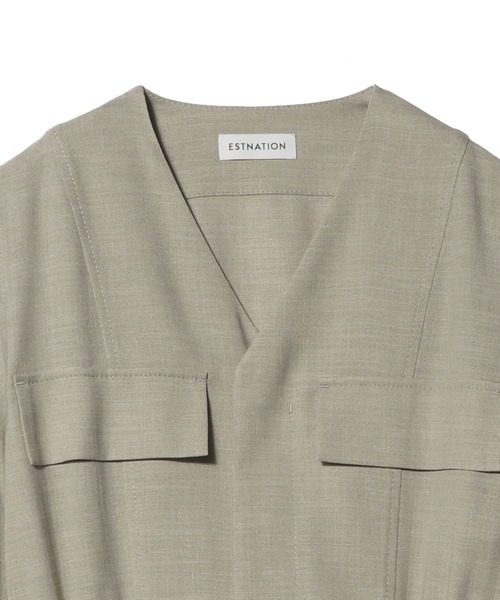 ESTNATION（エストネーション）の「ESTNATION / Vネック ワークワンピース（ワンピース・レディース・ライトベージュ/ネイビー・36/38）」の4枚目の写真