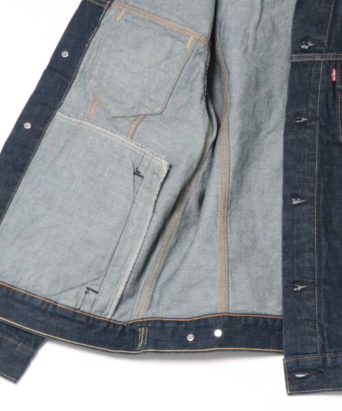 Levi's(リーバイス)の「Levi's(リーバイス)【メンズ】リラックスフィットトラッカー(デニムジャケット・メンズ・ダークインディゴブルー・M/L/S)」の2枚目の写真