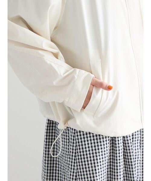 Te chichi（テチチ）の「ライトマウンテンパーカー（ブルゾン・レディース・オフホワイト/ベージュ/チャコールグレー・F）」の19枚目の写真