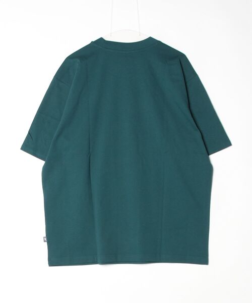 NEW BALANCE(ニューバランス)の「Linear Logo T-Shirt(Tシャツ/カットソー・レディース・スミクロ/ダークグリーン/ホワイト・XX-LARGE/X-LARGE/MEDIUM/SMALL/LARGE)」の5枚目の写真