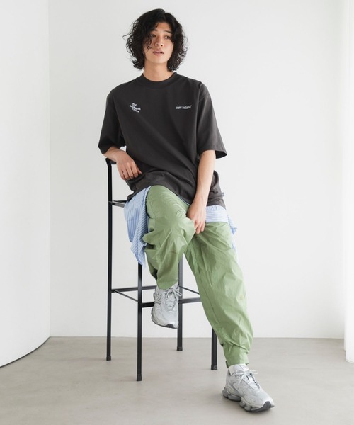 NEW BALANCE(ニューバランス)の「Linear Logo T-Shirt(Tシャツ/カットソー・レディース・スミクロ/ダークグリーン/ホワイト・XX-LARGE/X-LARGE/MEDIUM/SMALL/LARGE)」の22枚目の写真