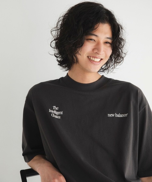 NEW BALANCE(ニューバランス)の「Linear Logo T-Shirt(Tシャツ/カットソー・レディース・スミクロ/ダークグリーン/ホワイト・XX-LARGE/X-LARGE/MEDIUM/SMALL/LARGE)」の20枚目の写真