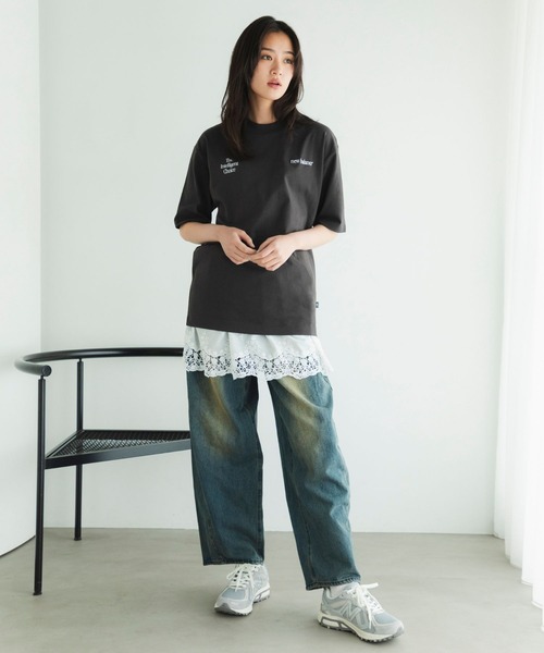 NEW BALANCE(ニューバランス)の「Linear Logo T-Shirt(Tシャツ/カットソー・レディース・スミクロ/ダークグリーン/ホワイト・XX-LARGE/X-LARGE/MEDIUM/SMALL/LARGE)」の16枚目の写真