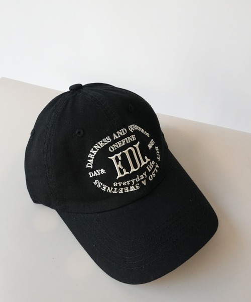 ammy.(エイミードット)の「【 BARELY BLUE / ベアリーブルー 】 ロゴ 刺繍 コットン ベーシックキャップ(キャップ・レディース・ネイビー/アイボリー/ブラック/グレー・FREE)」の3枚目の写真